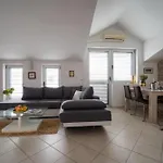 شقة Valbruna *