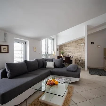 Valbruna * 罗维尼