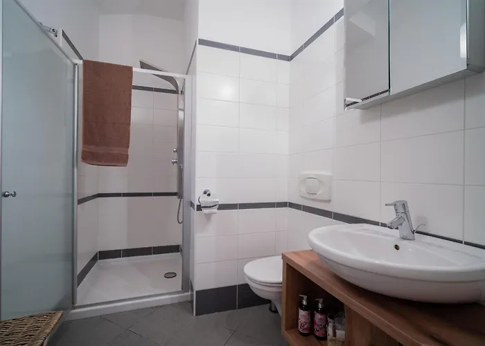 아파트 Valbruna 로비니