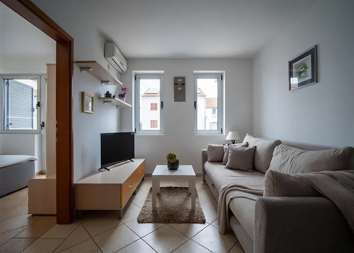 Valbruna 아파트 로비니