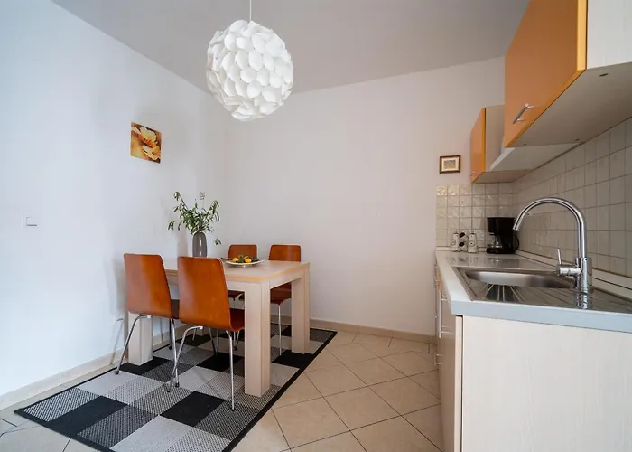 Valbruna 아파트 *