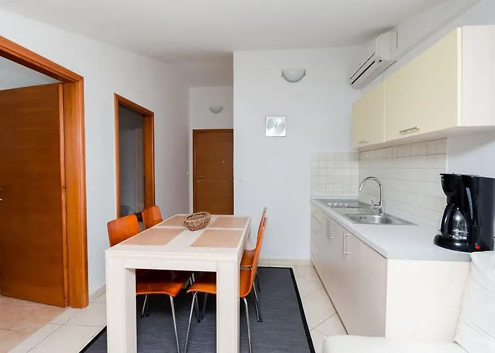 Valbruna * 로비니