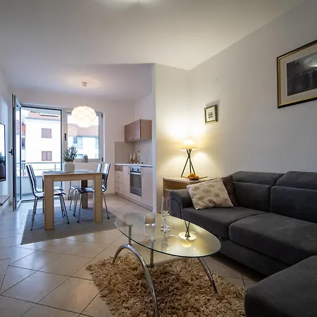 Valbruna Apartment