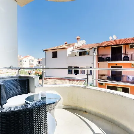 Apartment Valbruna Rovinj